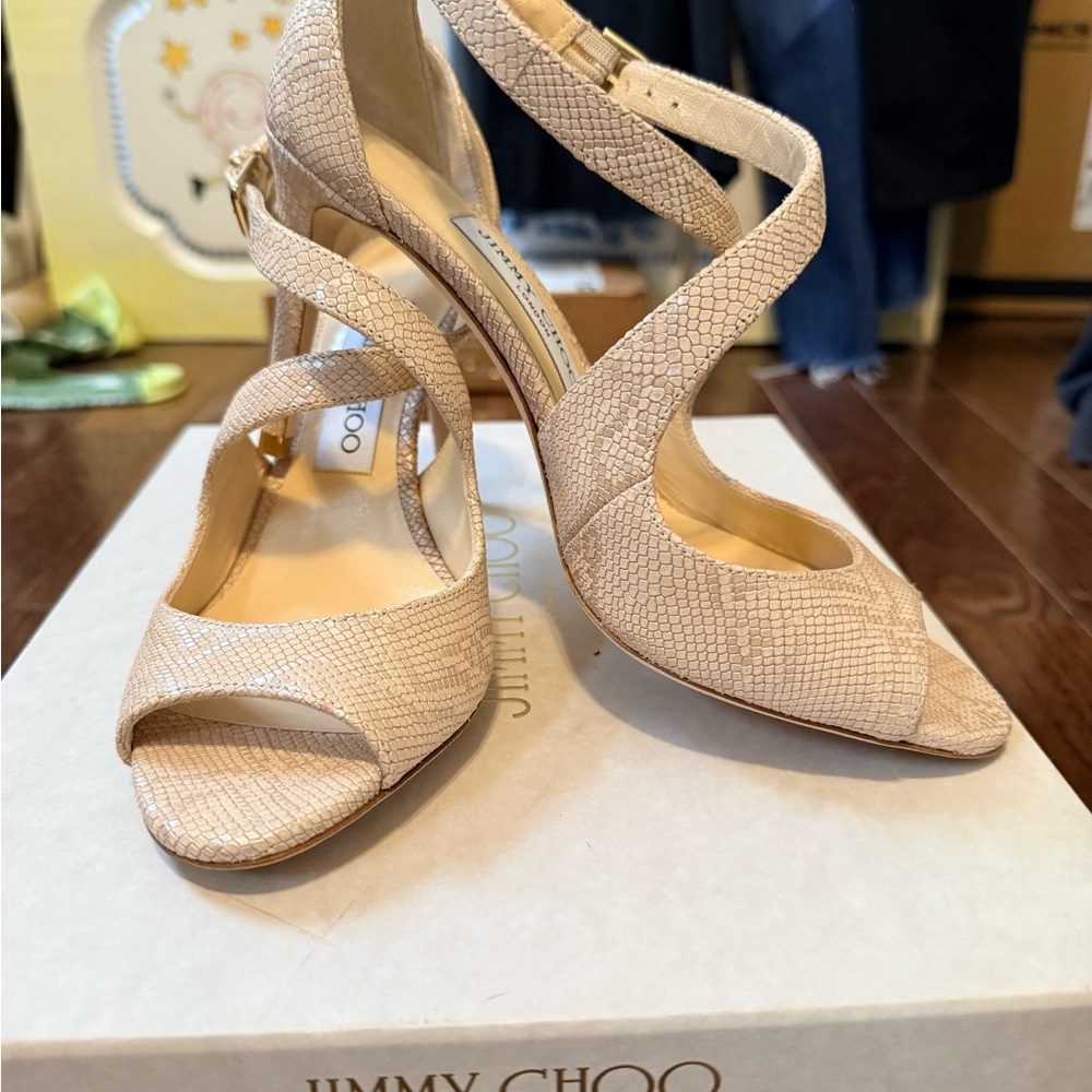 Jimmy Choo Emily 85 Nude embossed leather heels.
New in box. Size 6.5
STUNNING - Picture 13 of 13